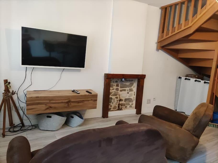 L'Atelier Cosy - Maison De Village Atypique Saint-Georges-d'Esperanche 외부 사진