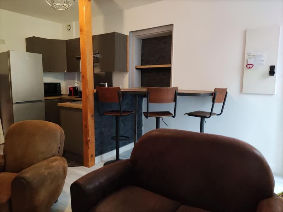 L'Atelier Cosy - Maison De Village Atypique Saint-Georges-d'Esperanche 외부 사진